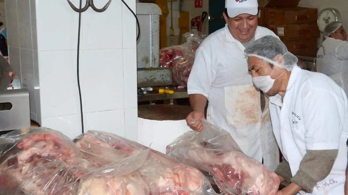 VENTA DE CARNE-mauricio huizar (2)